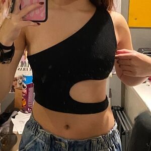 Black One-Shoulder Cutout Top